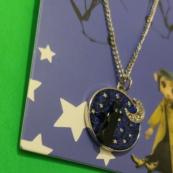 Laika Coraline Cat Starry Night Necklace Stars Moon Glitter Sparkle Black Blue - Picture 4 of 4